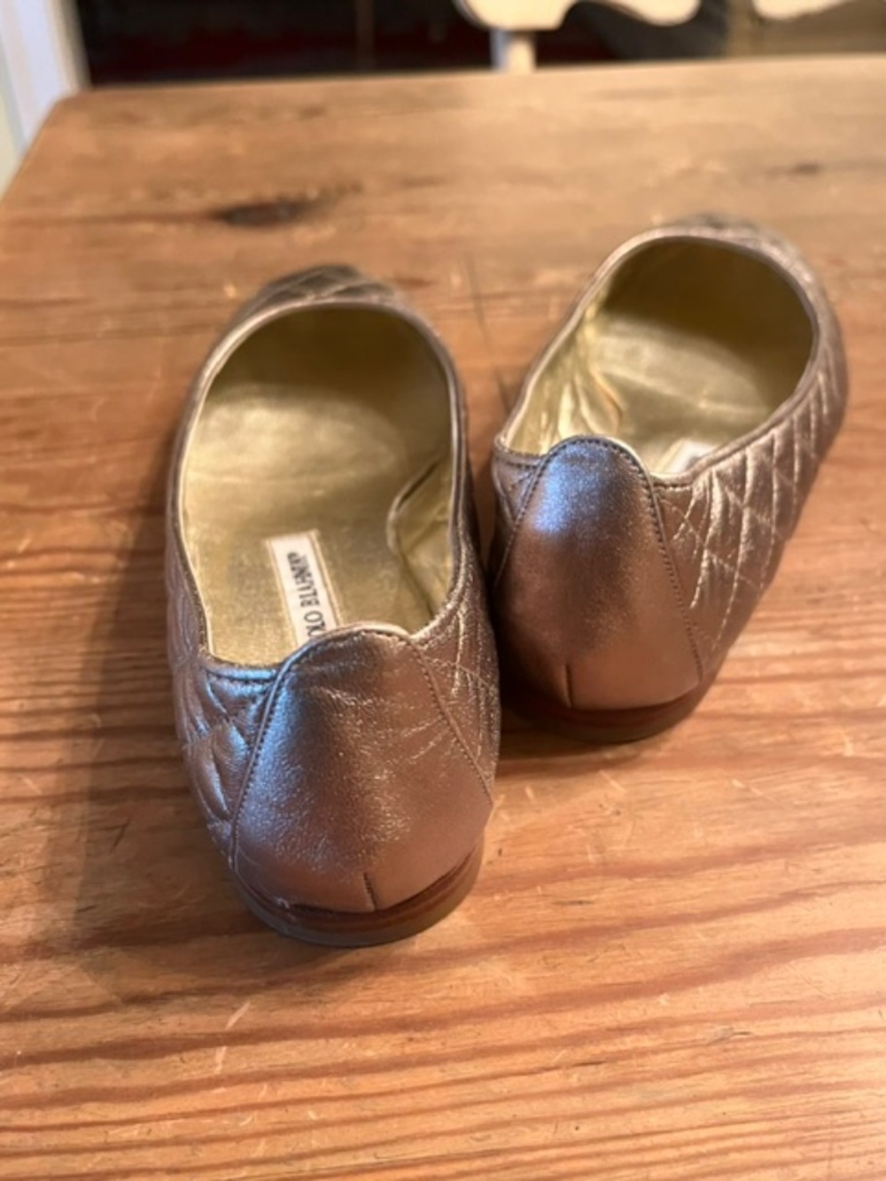 Manolo Blahnik Gold Flats - 37.5 - Picture 4 of 5